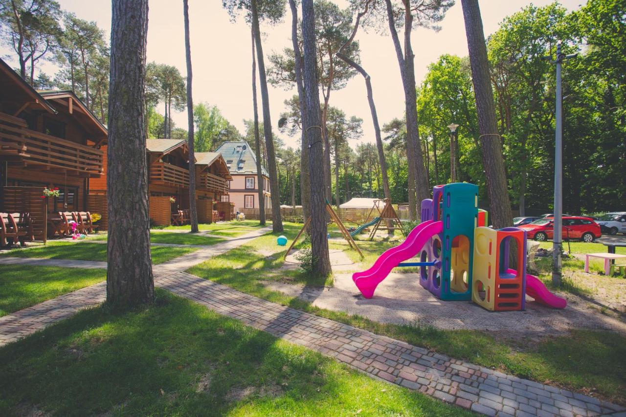 Natura Park Ustronie Morskie - Domki, Apartamenty Exterior photo